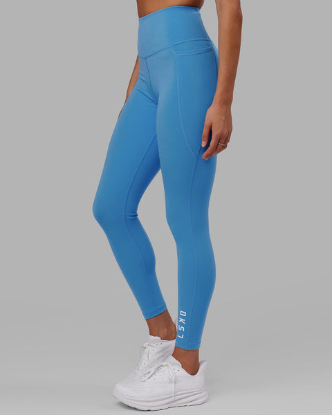 Lululemon Great aqua and white calf length leggings Size 2 - $21 - From  Holly