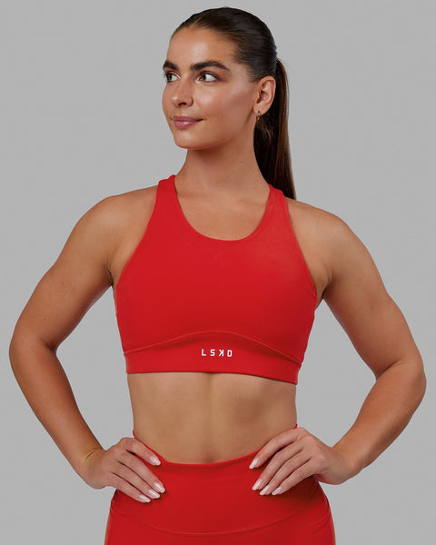 LSKD - Meet our Fusion Sports Bra 😍 Think compressive, versatile and  comfy Perfect for any training style. Shop NOW 👇🏻  lskd.co/products/fusion-sports-bra-white