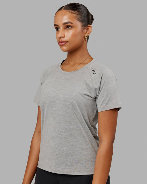 Camiseta running mujer Loffler V-NECK RUNKD online running store