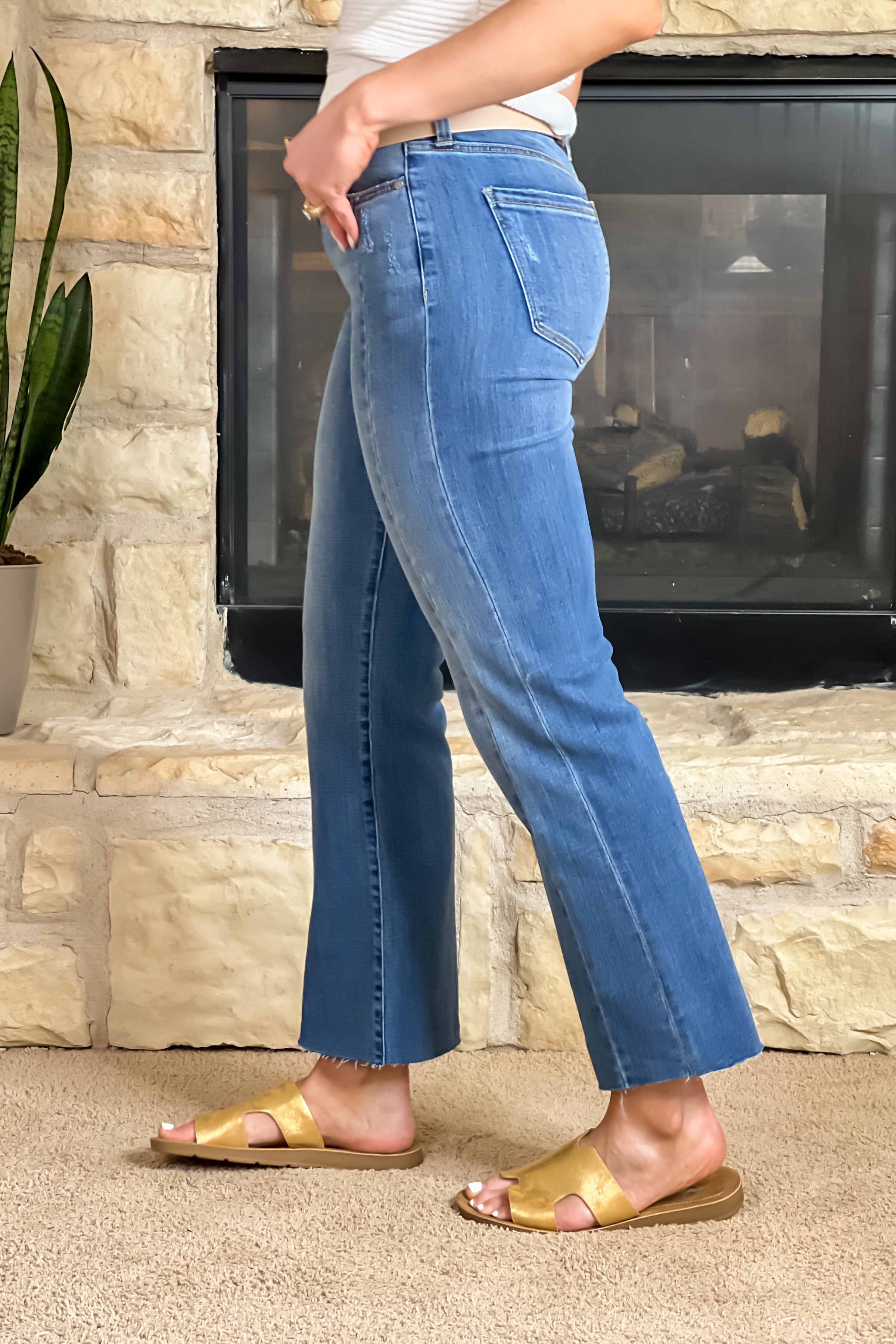 3×1 CROPPED FLARE DENIM 24-