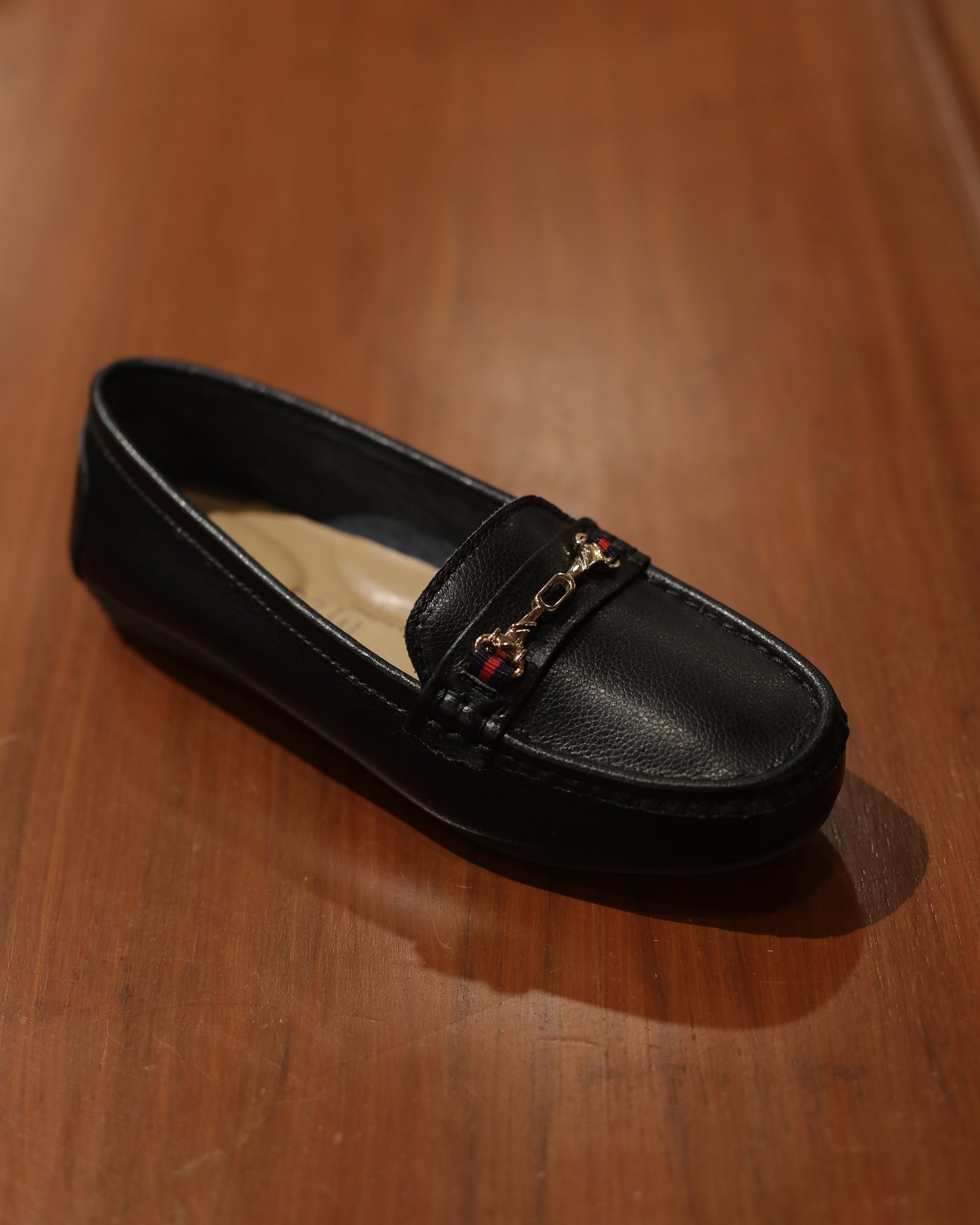 black moccasins ladies