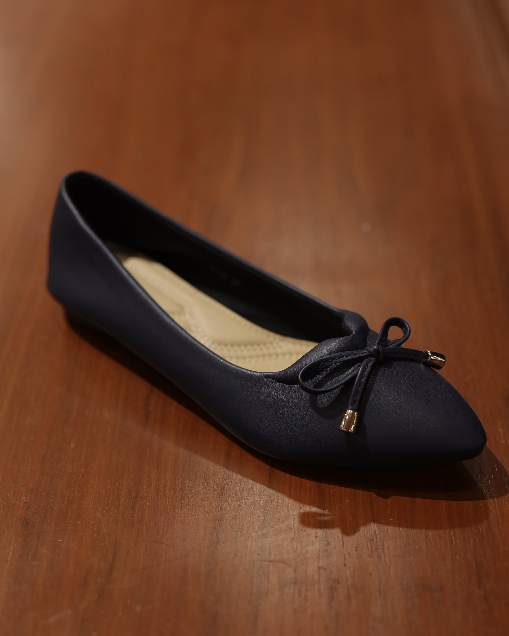 ladies navy flats