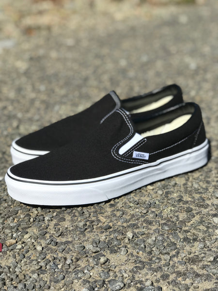 Classic Slip On - Black/White – Clarks Clothing