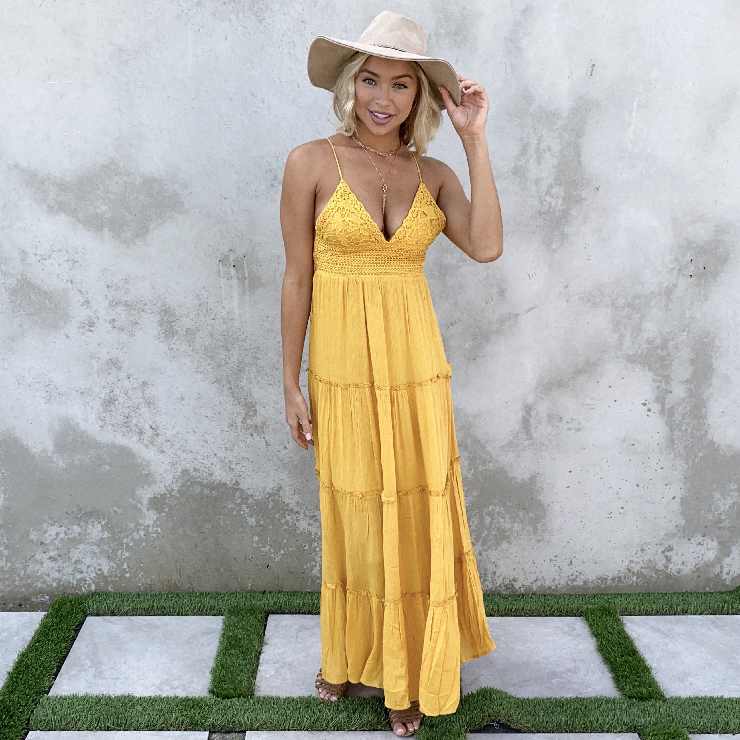 mustard maxi