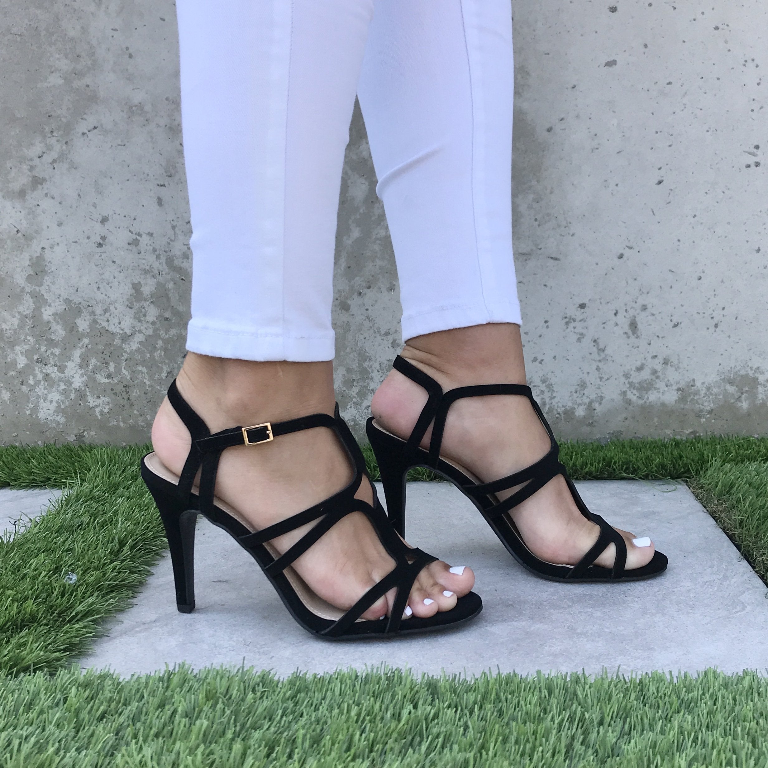 black and diamond heels