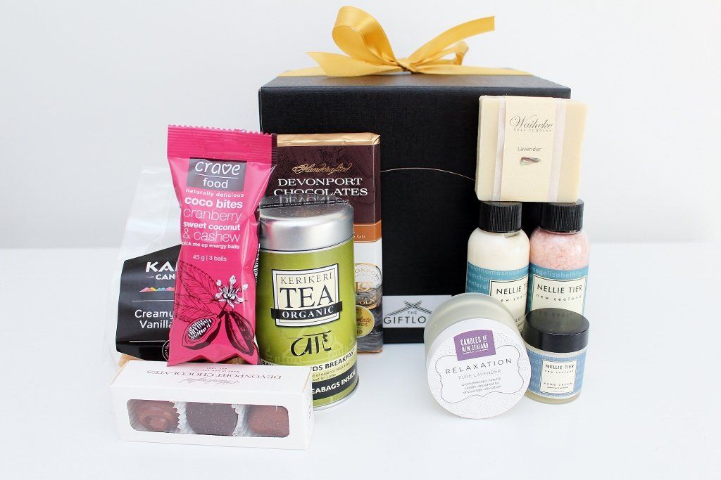 pamper packs for her