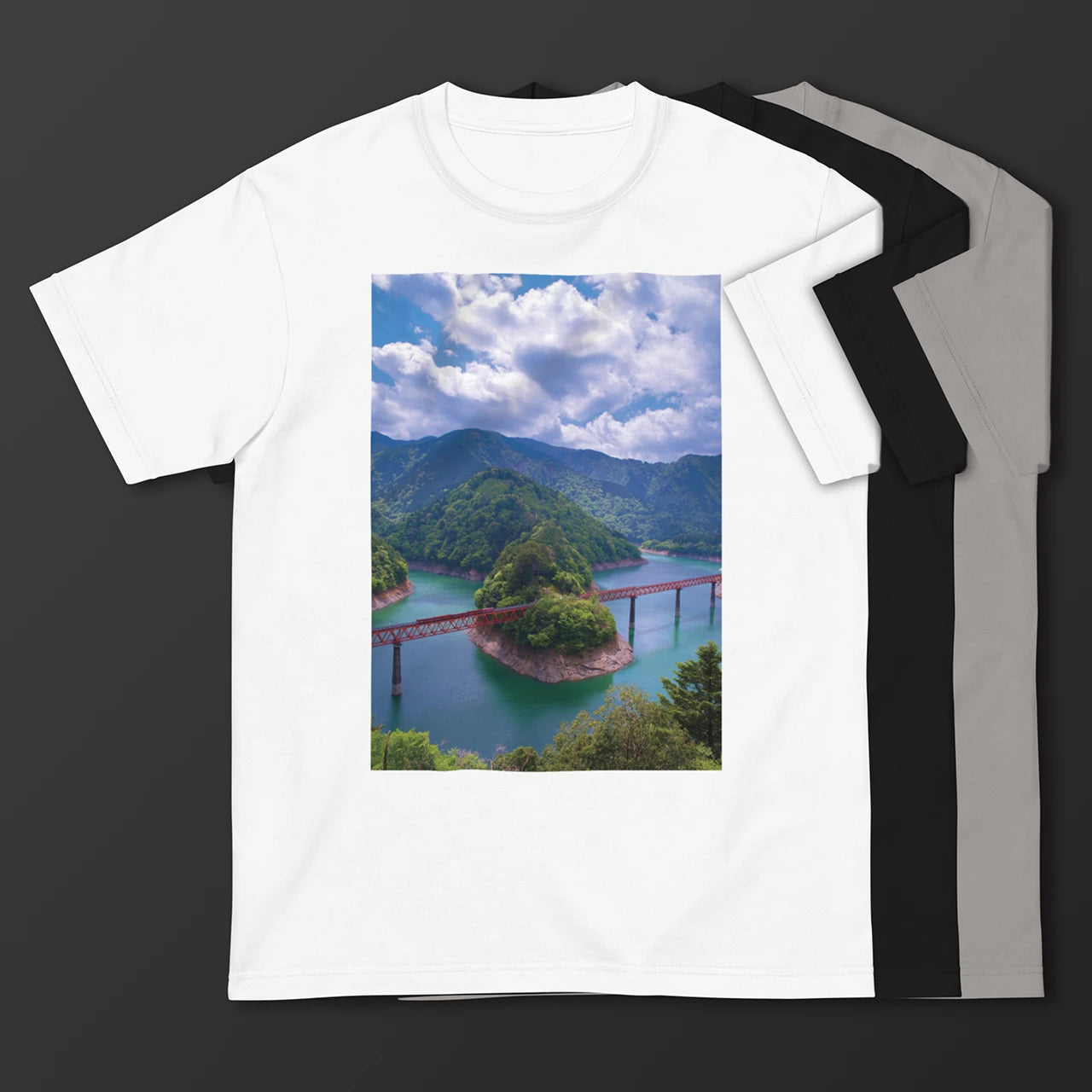 【奥大井湖上】Map World ハイクオリティTシャツ