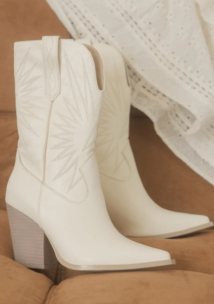 Boots for winter wedding