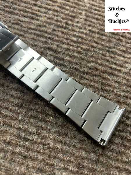 22mm Aftermarket Bracelet for Seiko Tuna Models – Stitches and Buckles