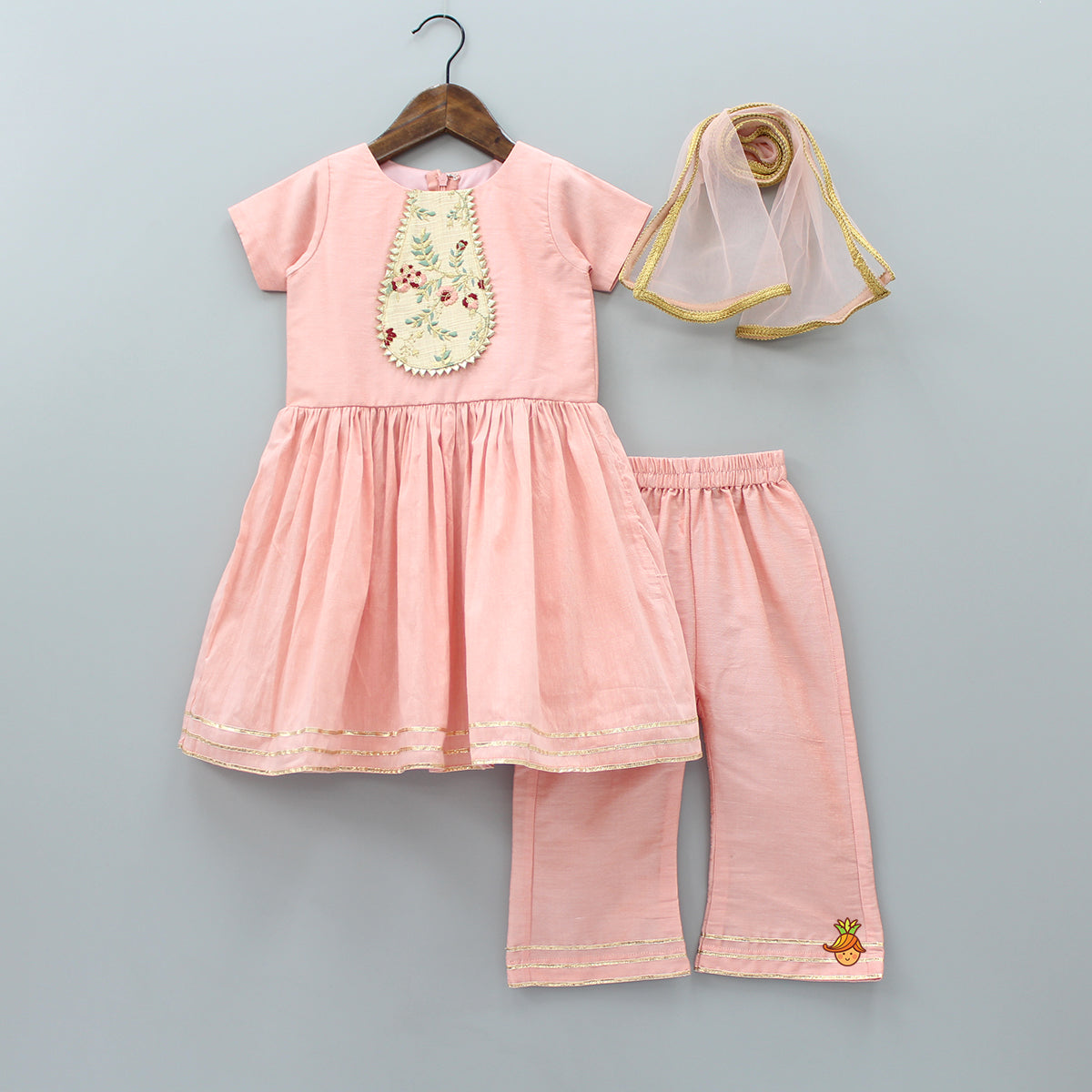 designer ethnic wear for baby girl