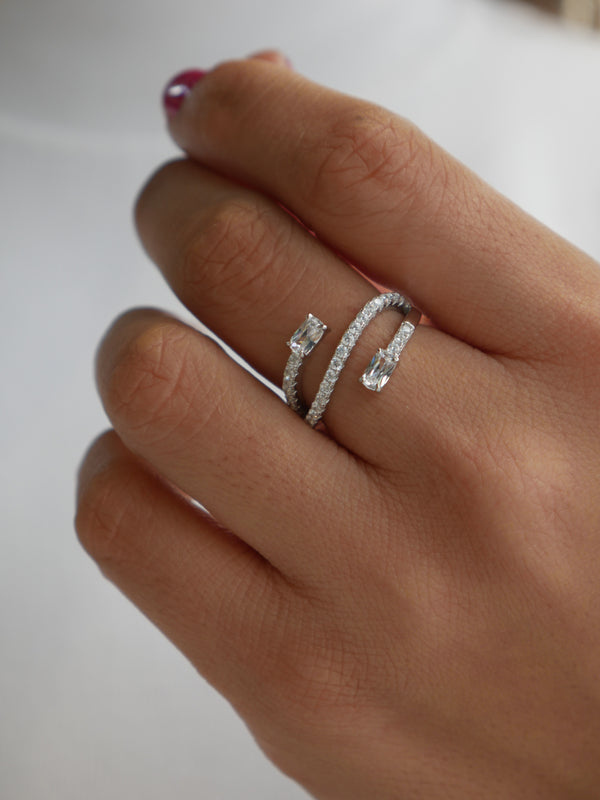 https://cdn.shopify.com/s/files/1/0243/0445/1664/products/nice-rings-waterproof-designer-diamond-cubic-zirconia-czs-sterling-silver-.925-waterproof-fashionable-2023-jewelry-wedding-bridesmaids-Kesley-boutique.jpg?v=1673504042&width=600