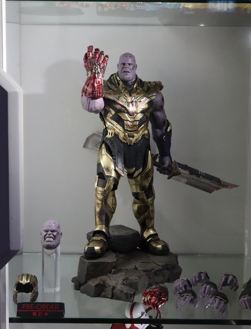 thanos hot toys endgame