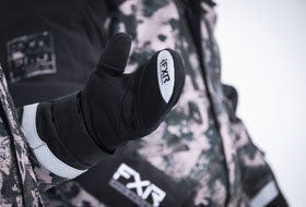 Action Photography: Excursion Mitt performing IRL 23