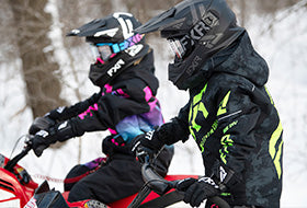 Action Photography: Youth Helix Race Glove performing IRL 4