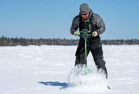 Action Photography: Men's Podium Hybrid Quilted Hoodie performing IRL 3