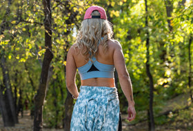 Action Photography: Women's Chakra Sports Bra performing IRL 14