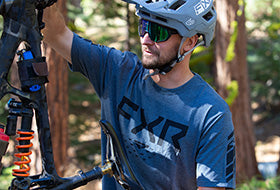 Action Photography: Men's Helium Tech SS Jersey performing IRL 4
