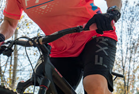 Action Photography: Women's Revo MTB Short performing IRL 6