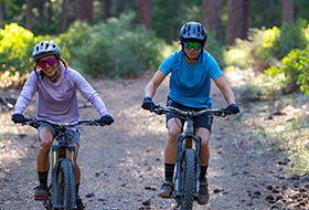 Action Photography: Women's Revo MTB Short performing IRL 10