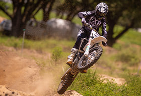 Action Photography: Clutch MX Jersey performing IRL 4