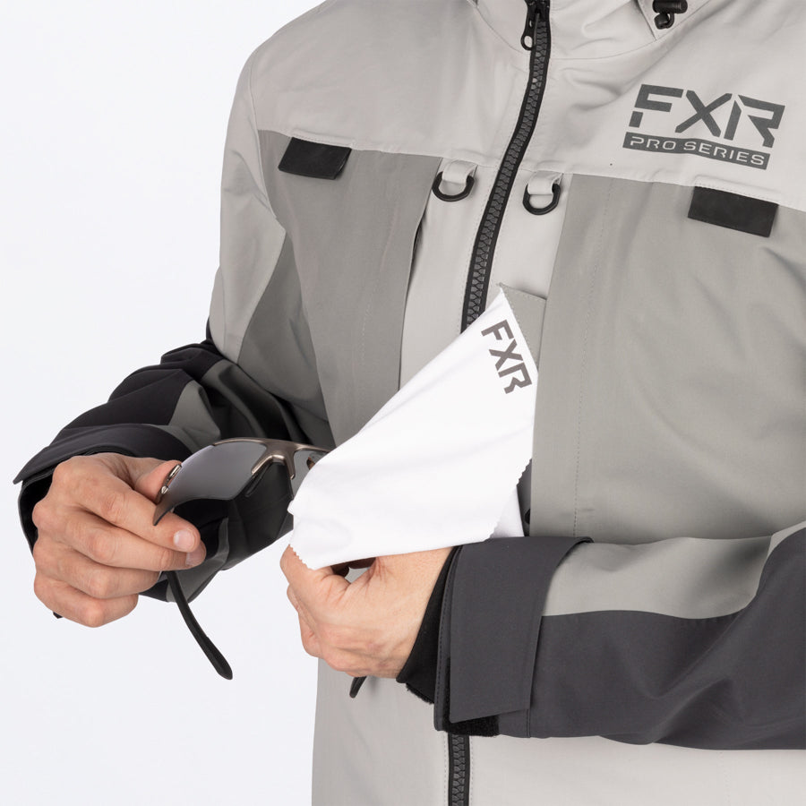 Image of FXR's removable microfiber chamois inside the right chest pocket