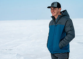 Action Photography: Men's Expedition Lite Jacket performing IRL 6