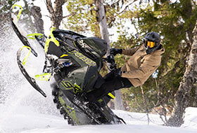 Action Photography: Men's Chute Jacket performing IRL 6