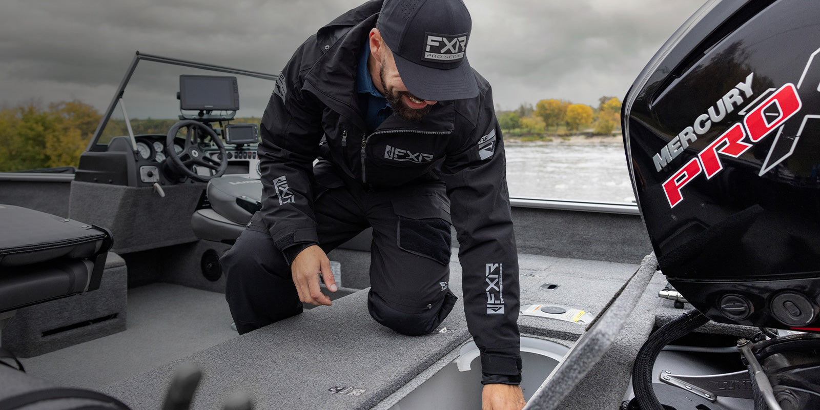FXR Pro Fish - Need a NEW Floating Rain Suit? 🔥🔥🔥🔥🔥🔥🔥🔥🔥🔥🔥 When  the weather takes a turn for the worst, be prepared with our Vapor Pro  Insulated Rain System Jacket and Bibs.