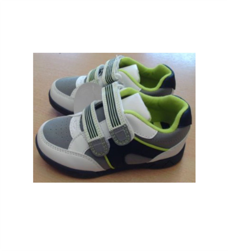 velcro trainers size 4