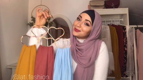 Hijab choix pratique simple soie de médine hijab nike sport 