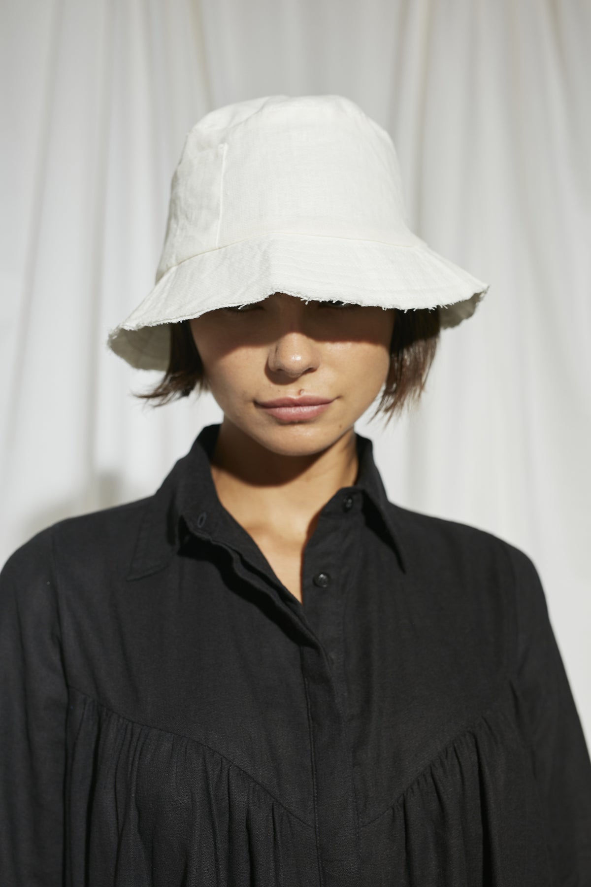 wide brim hat fashion