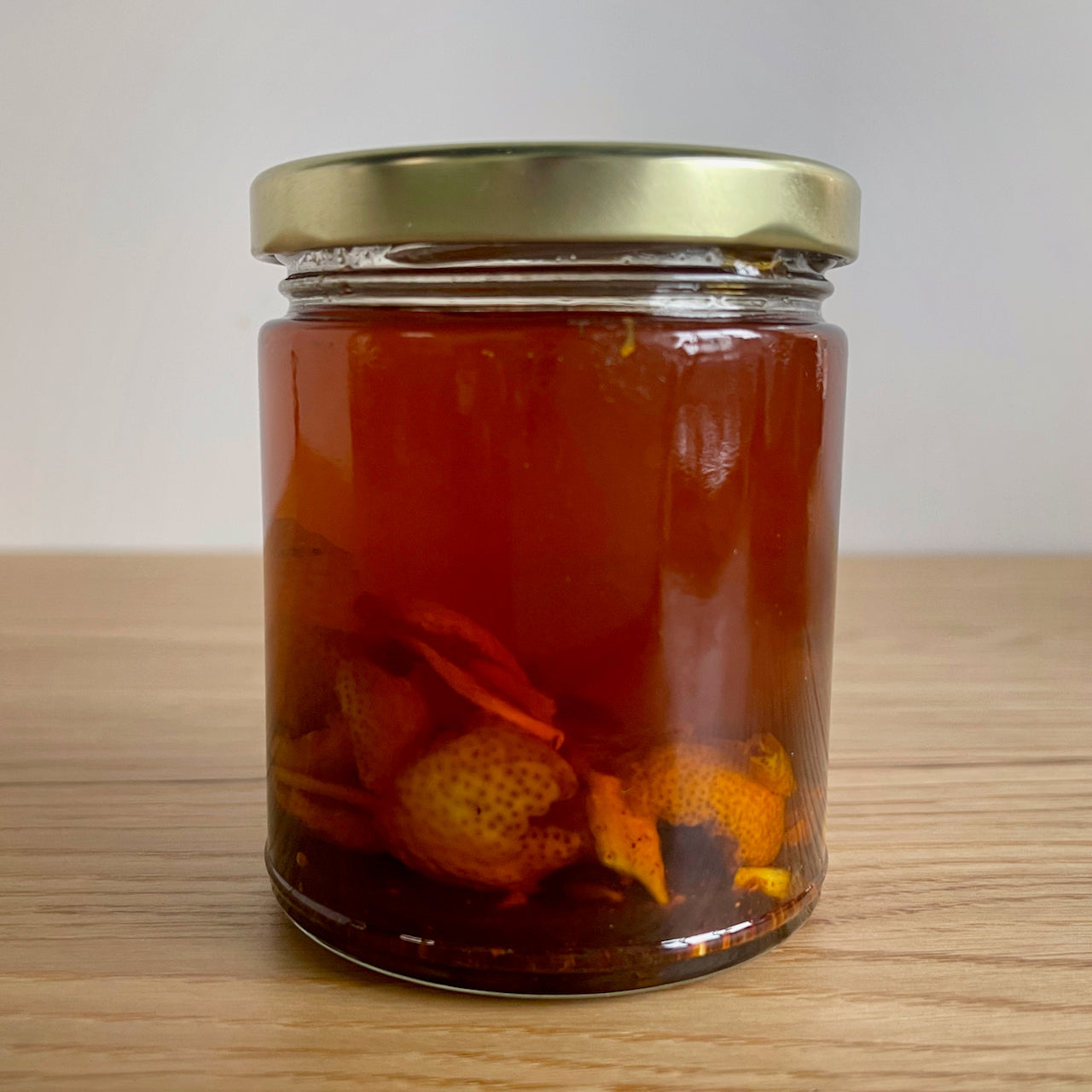 Image of chili oil with espelette and lemon