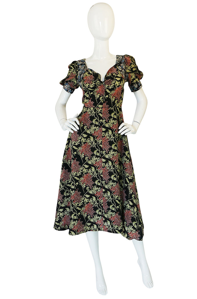 1970s Pretty Jeff Banks Printed Floral Swing Dress | shrimptoncouture.com