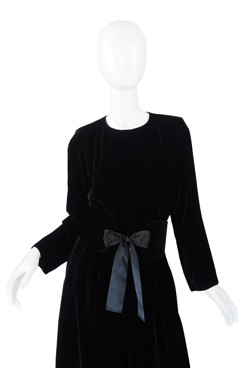 1970s Yves Saint Laurent Velvet Gown & Belt – Shrimpton Couture