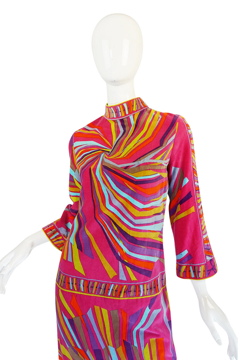 1960s Spectacular Vivid Pink Swirl Pucci Velvet Dress – Shrimpton Couture