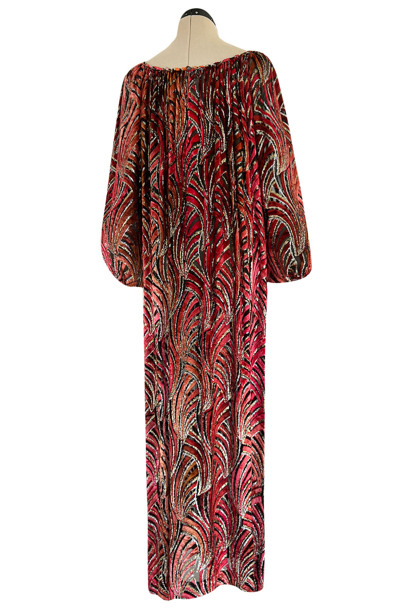 pilfer tack høj Late 1970s Possible Oscar de la Renta Metallic Gold & Fused Silk Velve –  Shrimpton Couture