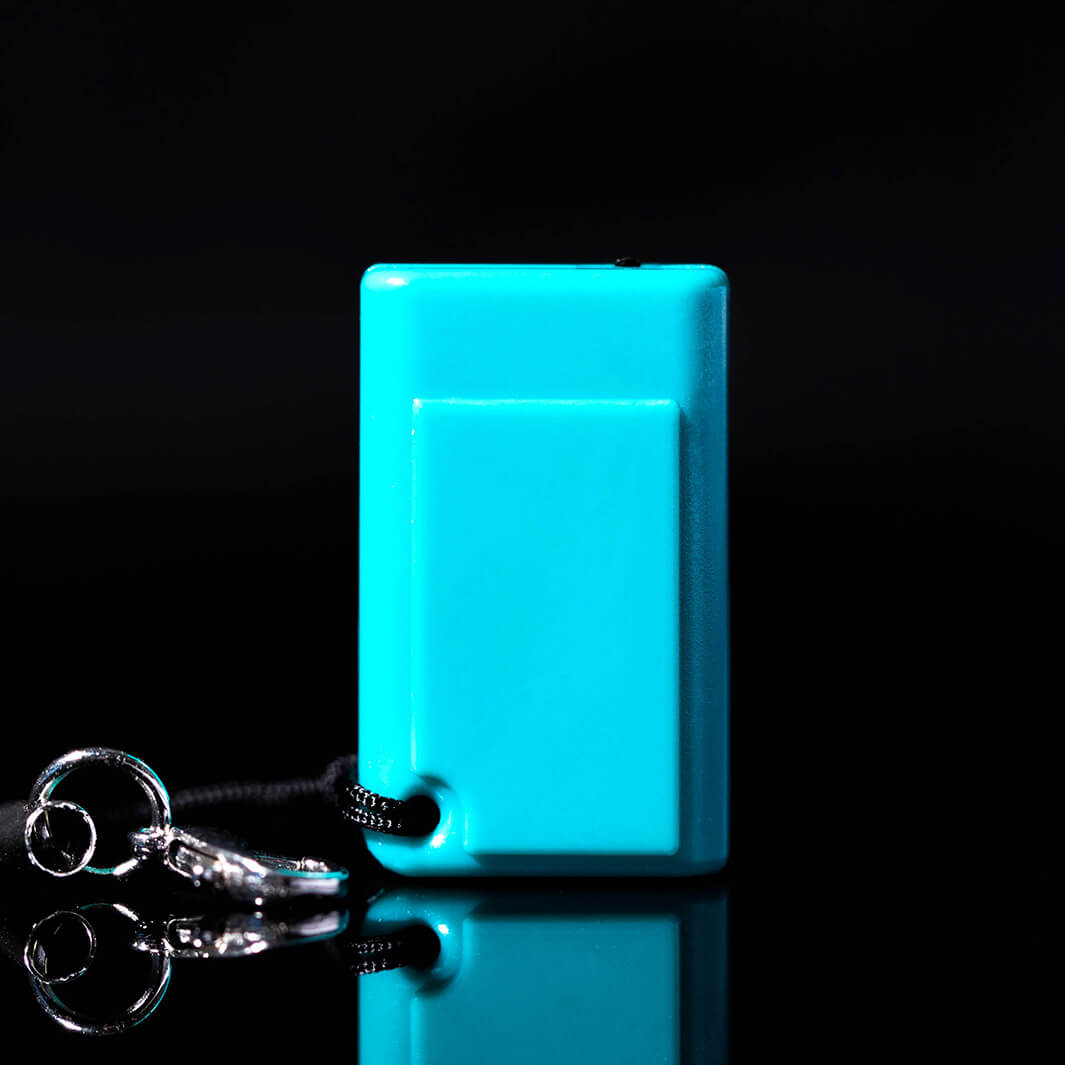 tealthumbyback1065x1065 min