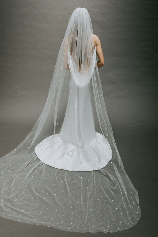 Jack Veil – The Dress Bride