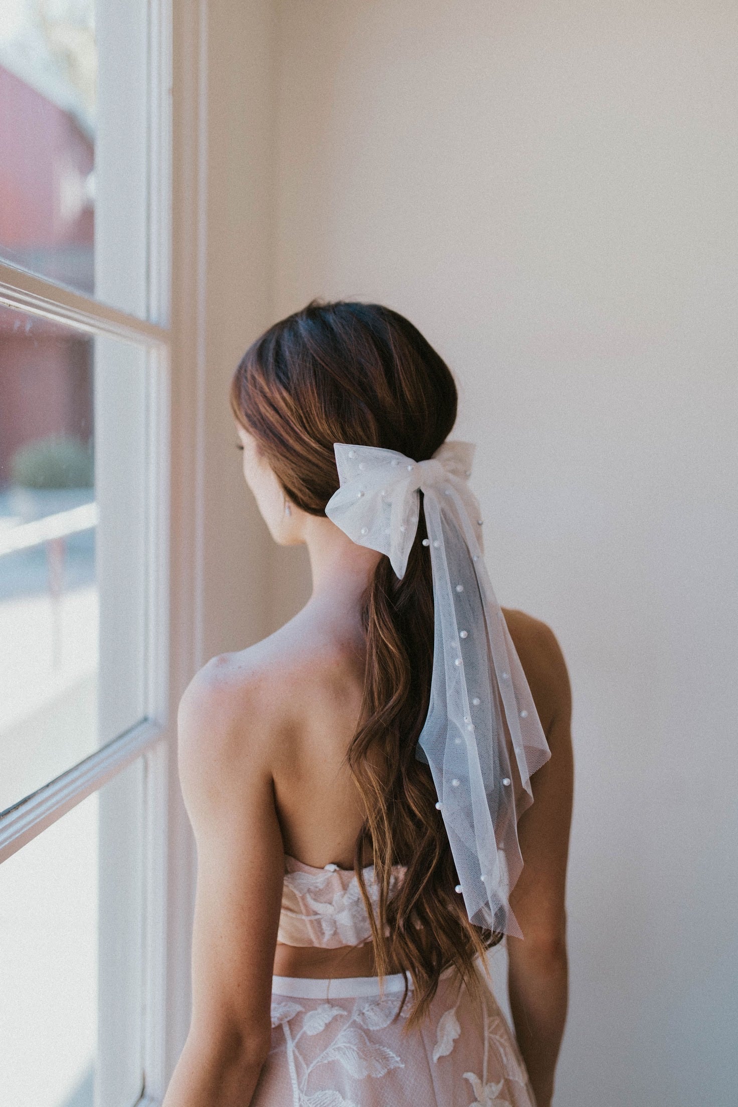 wedding veil with bow