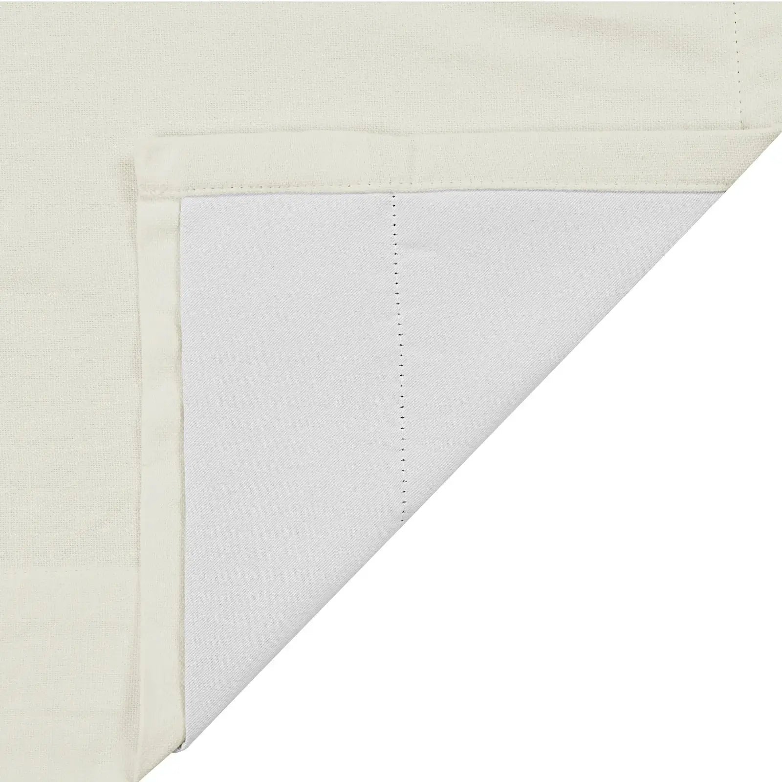Pleated Curtain in 100% Cotton Plain Weave with a Broad Design