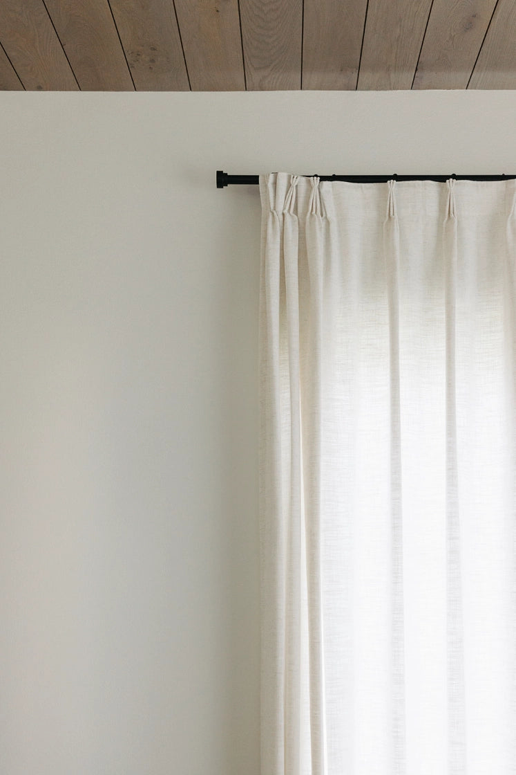 Liz Linen Drapery Triple Tailor Pleat