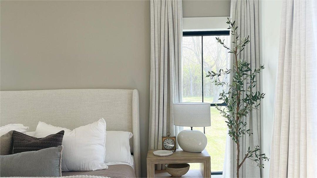 The Ultimate Guide to Different Types of Curtains: Linen, Cotton, Velvet, Silk and More