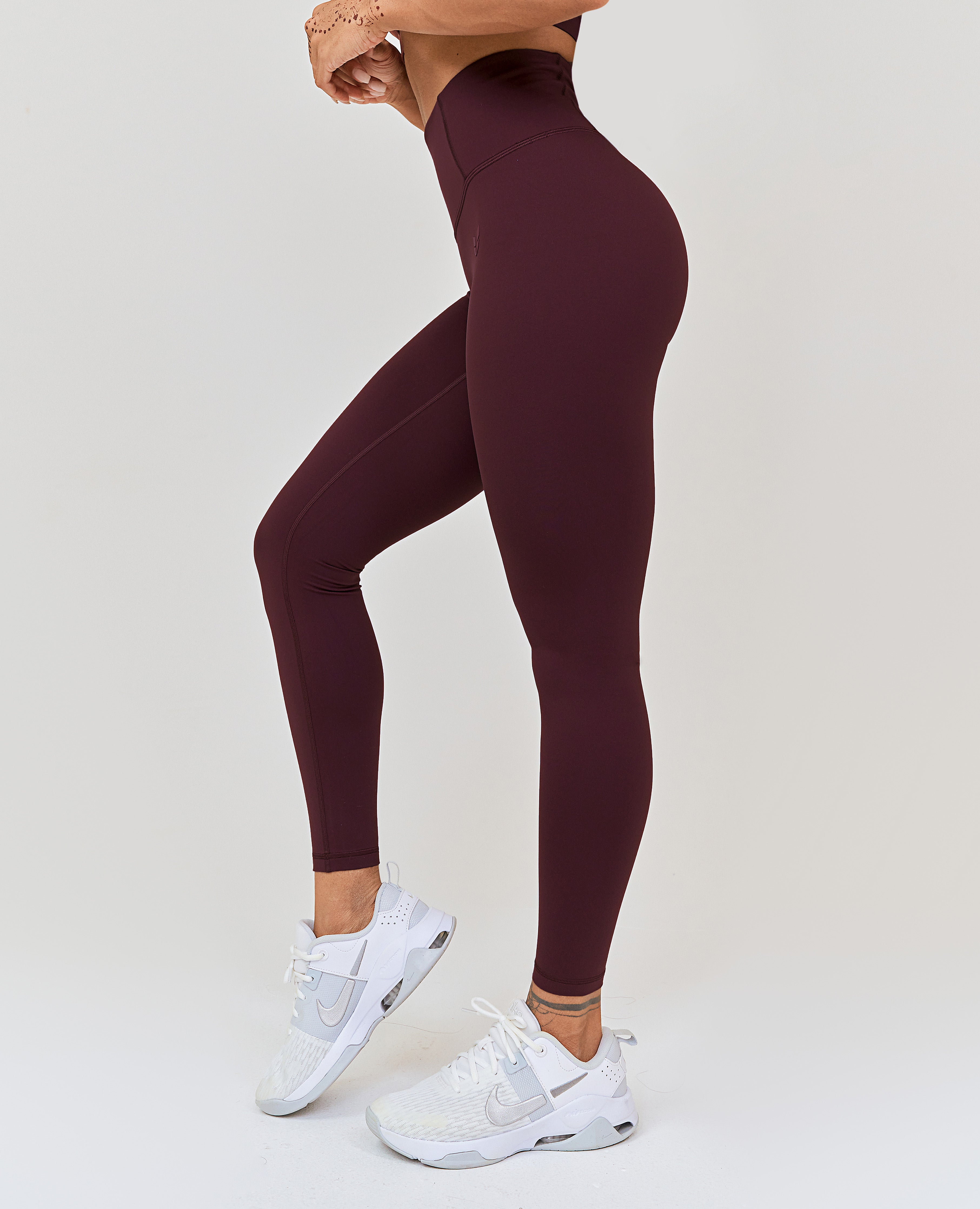 Scrunch Bum Seamless Leggings // Black – Bacon Bikinis