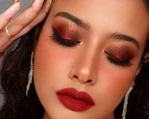 How to create a Dark, Feminine, Smokey eye with Red Shimmers?