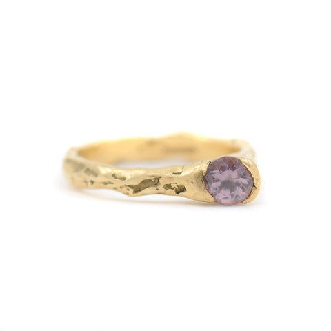 earth-queen-gold-pink-spinel-ring