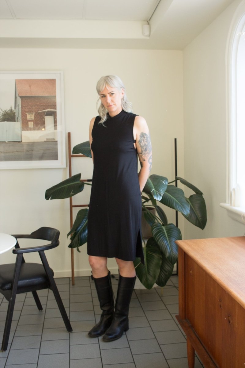 Eve Gravel Sola Dress - Black (In Store)