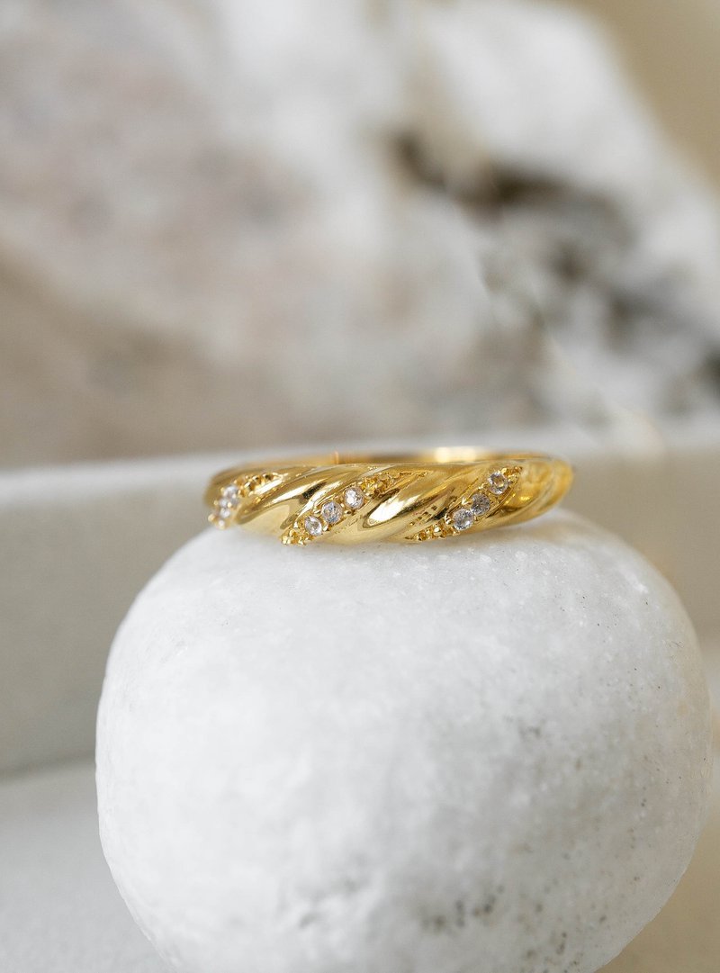 FAIR Jewelry Encrusted Ring