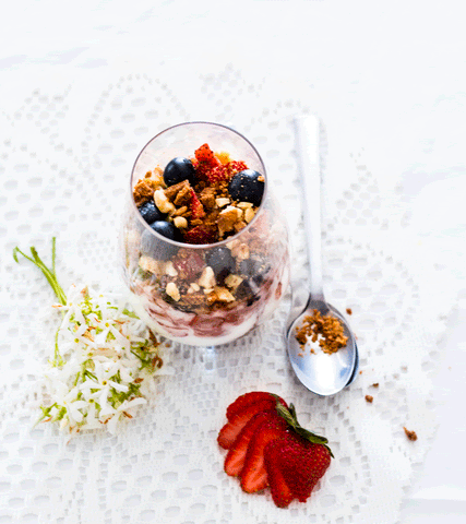 Healthy Sweet Snacks for Kids yogurt parfait