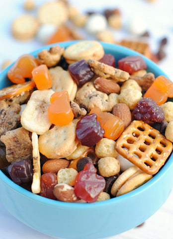 The Best Healthy After School Snacks For Your Kids trailmix