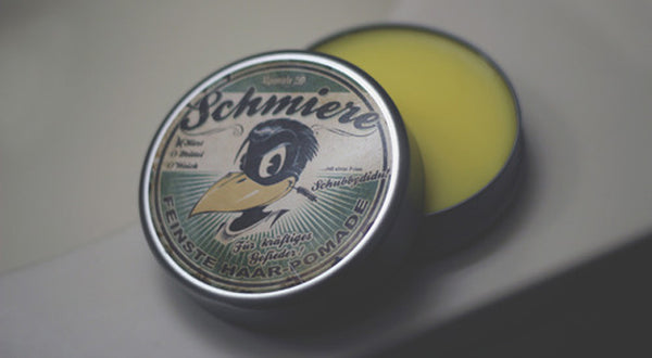 Schmiere Pomade Can Uncapped